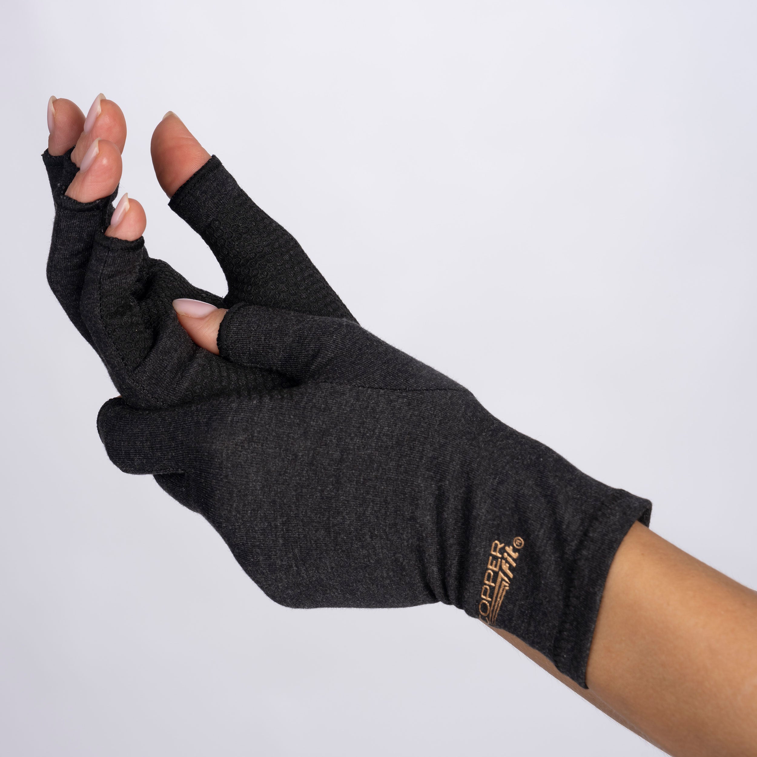 COPPER FIT® AIR Compression Gloves - Image 6
